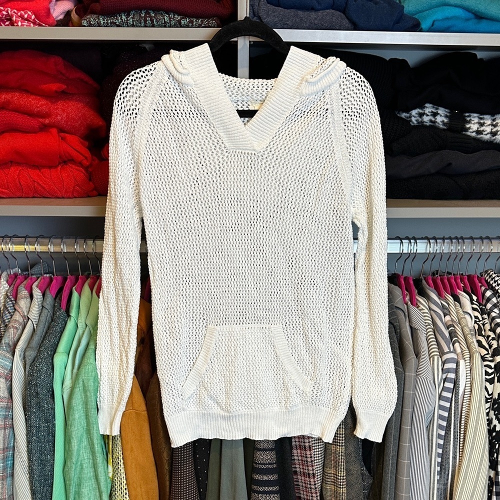 Shirt • 469 white long sleeve v neck hooded open knit sweater size M
